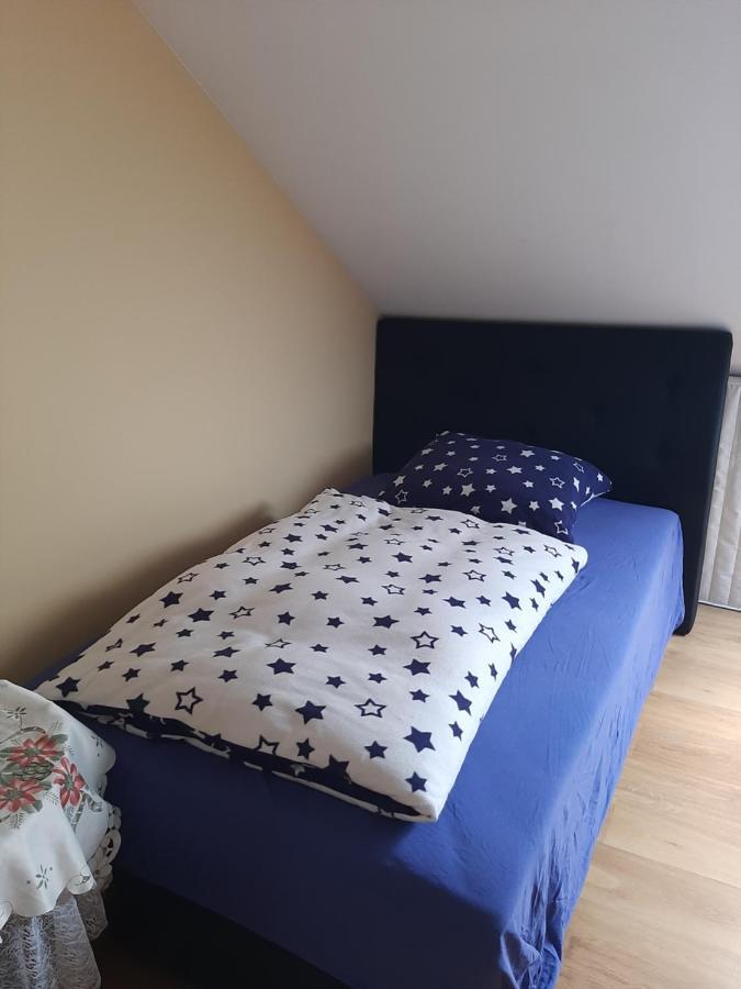 Der Kleine Bauernhof Keine Arbeiter Zadnych Pracownikow Apartment Lubiatow  Luaran gambar